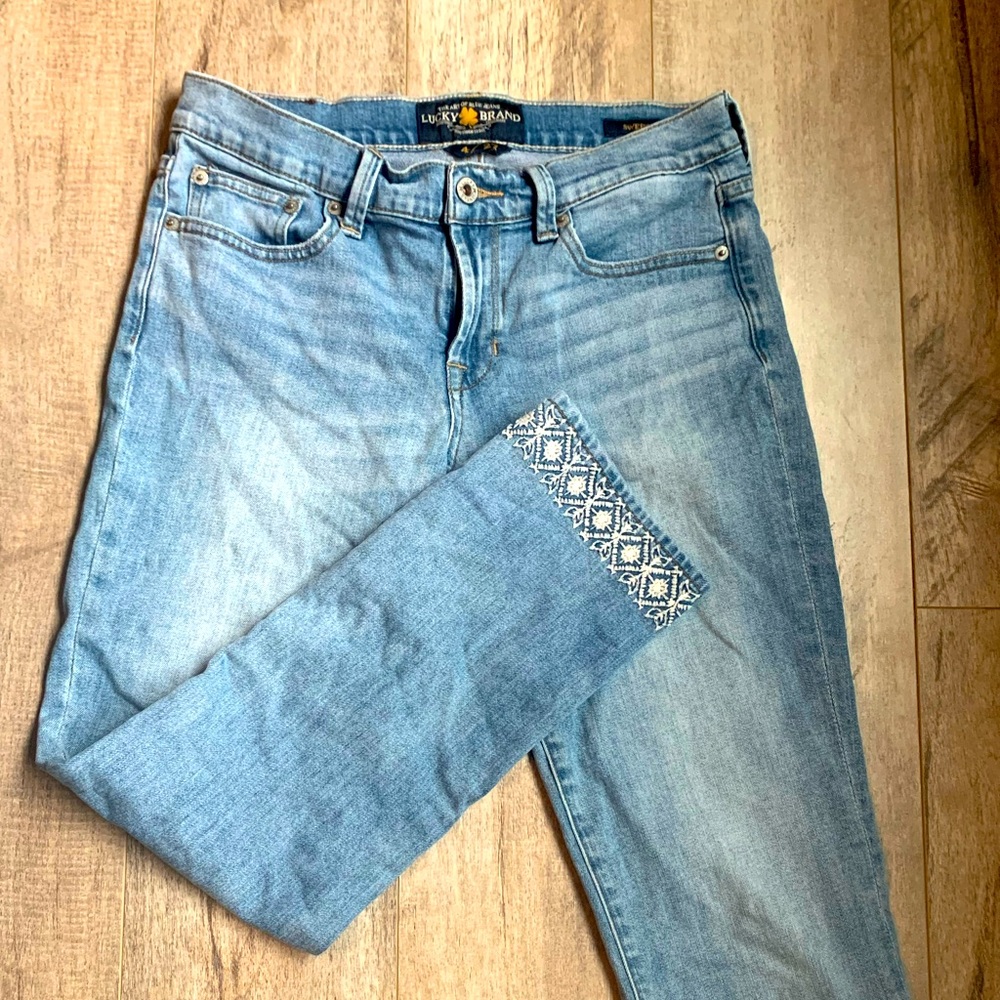 Lucky Brand Jeans Sweet crop Size 4 light wash Blue